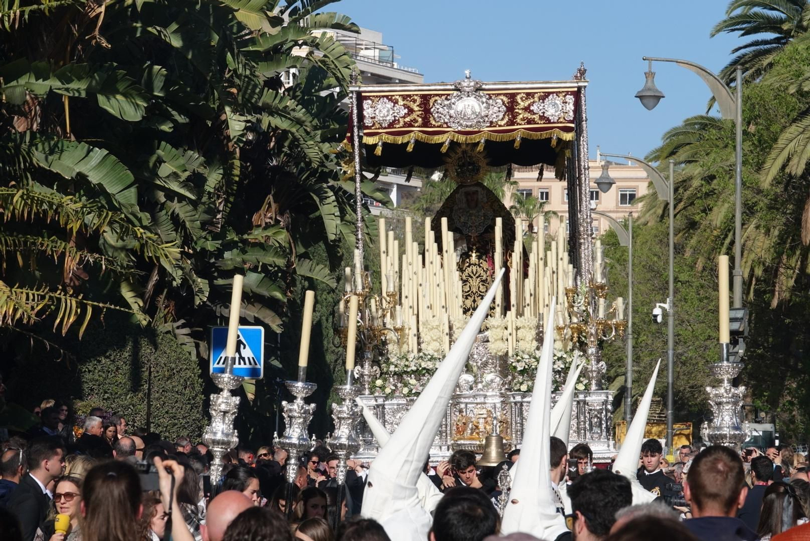 Las fotos de Descendimiento en el Viernes Santo de Málaga Las fotos de Descendimiento en el Viernes Santo de Málaga