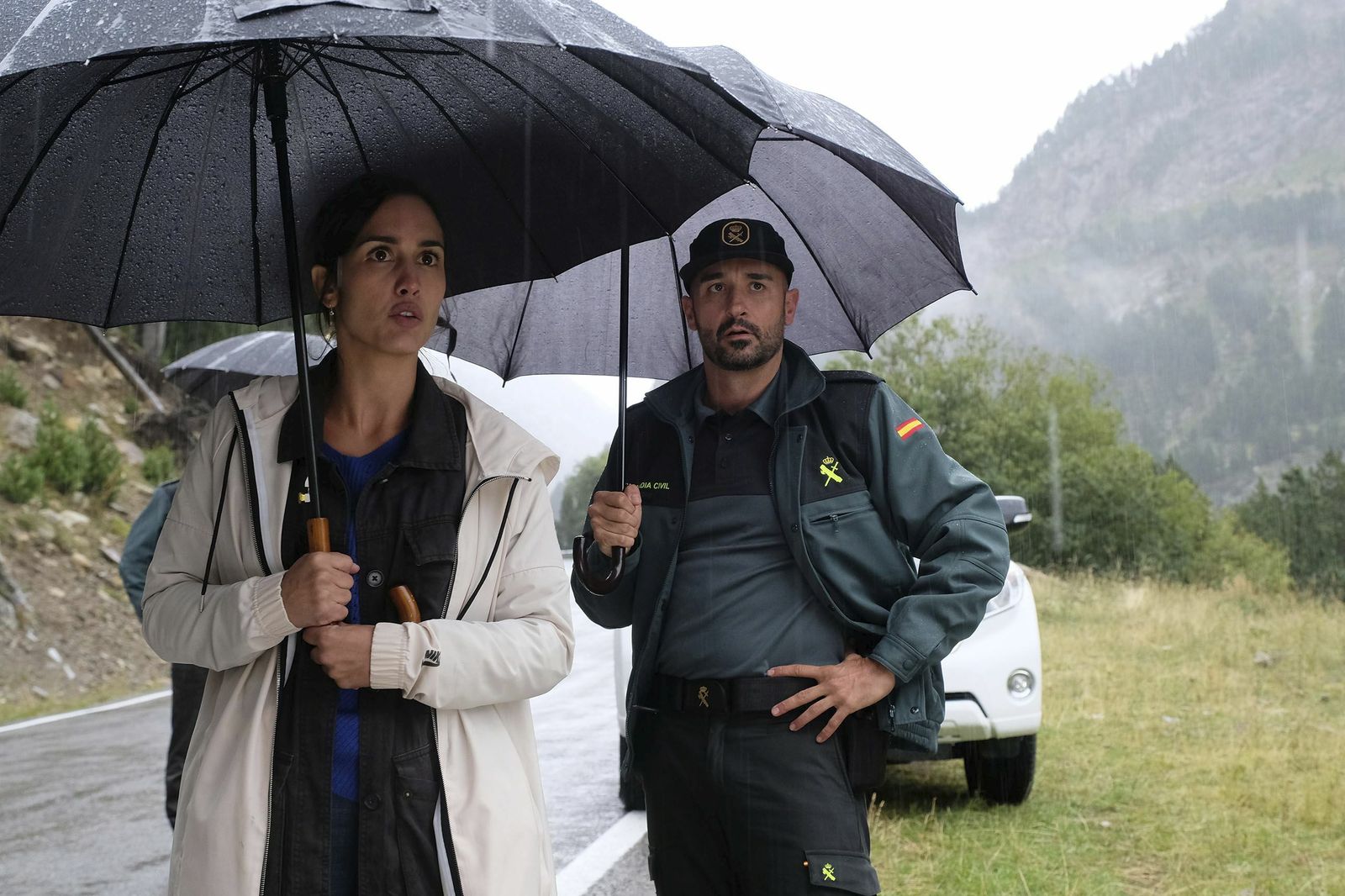 Megan Montaner y Alain Hernández en 'La caza. Monteperdido'