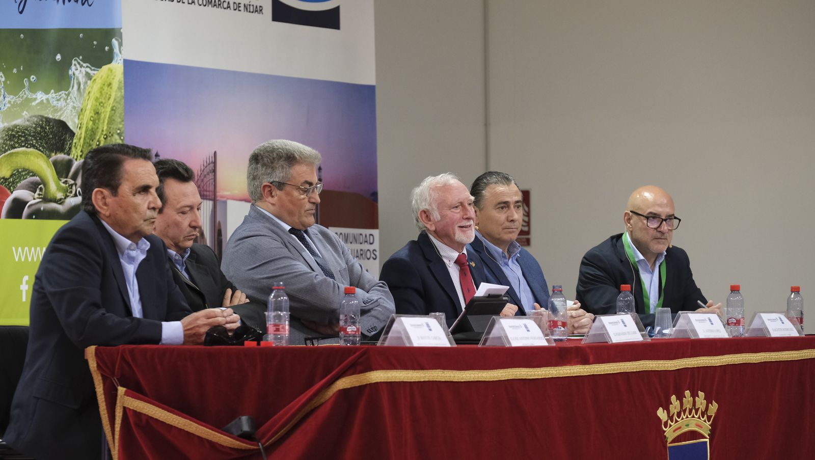 Unidad entre regantes, inclusión de tecnología y apoyo de la administración por un futuro con agua en Almería