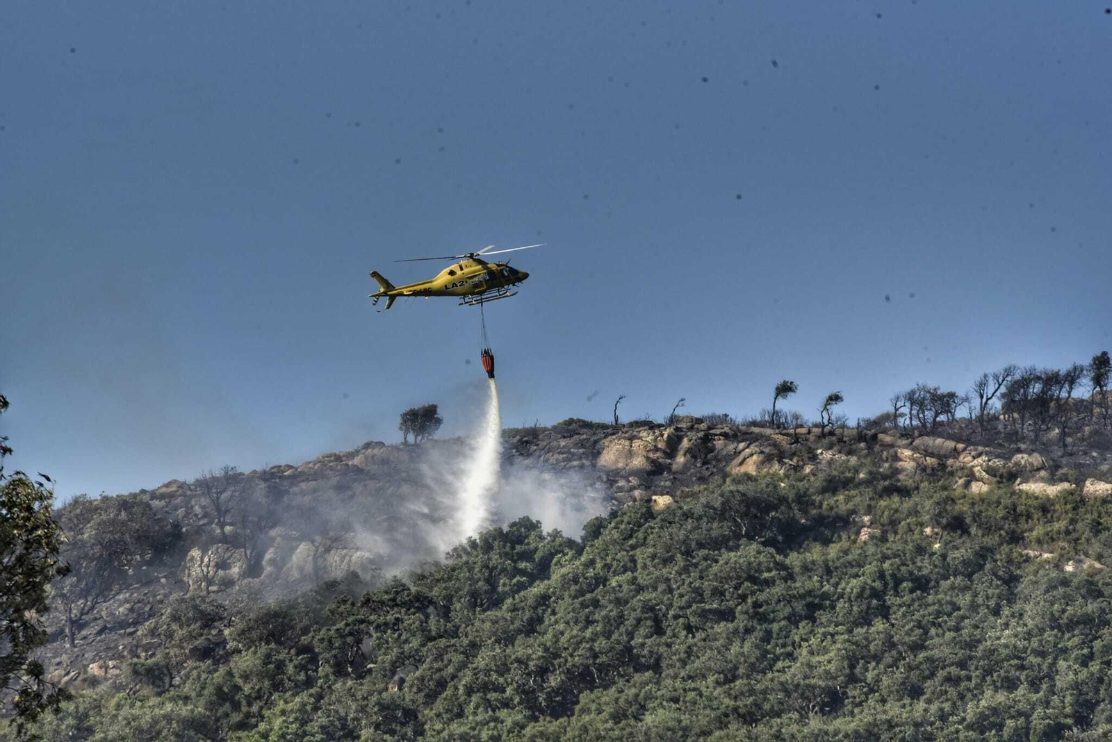 Las fotos del incendio de la Sierra del Arca, San Roque