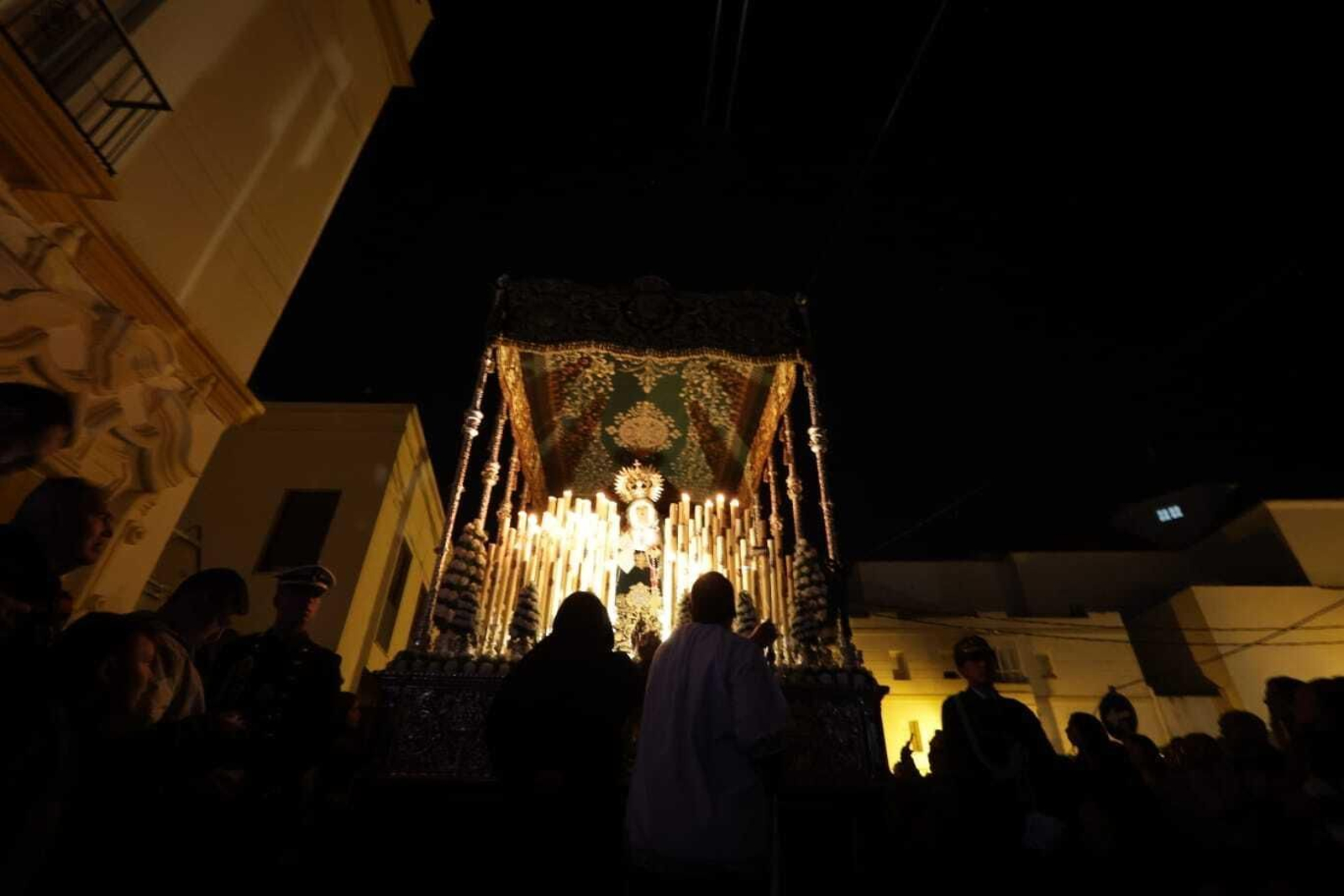 Las imágenes de la Expiración (Silencio) de la Semana Santa de San Fernando 2023