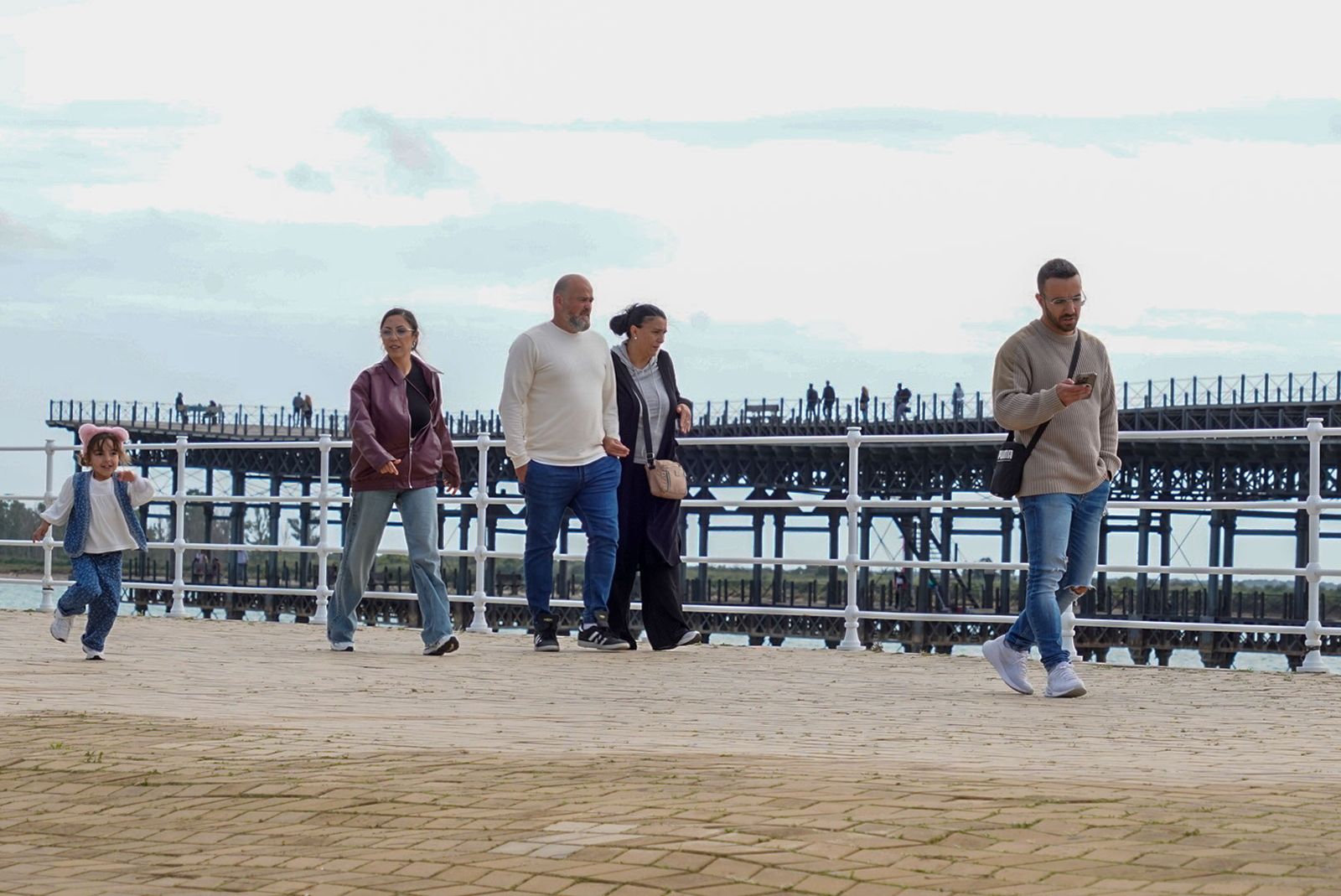 Imágenes del domingo 6 de abril en Huelva