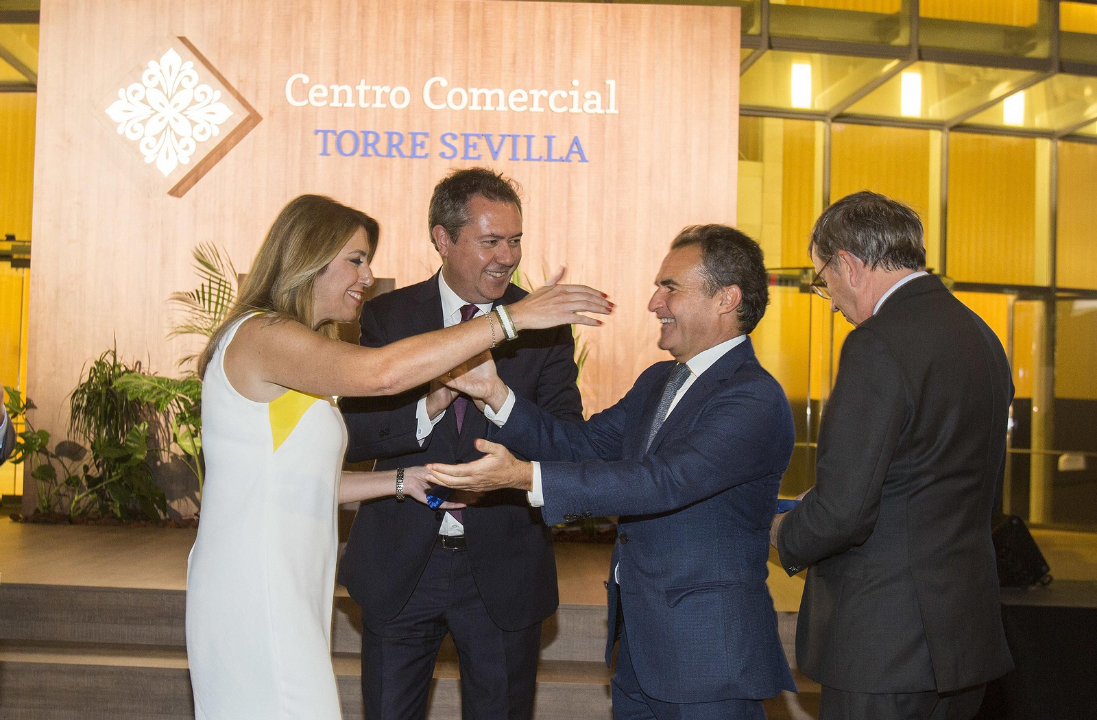 La inauguración del centro comercial Torre Sevilla, en imágenes