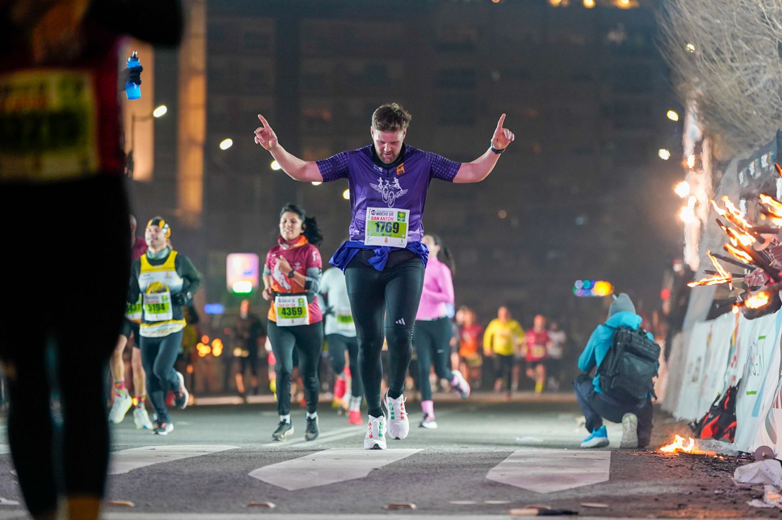 En imágenes: búscate en tu llegada a meta de la Carrera de San Antón 2026 (9)