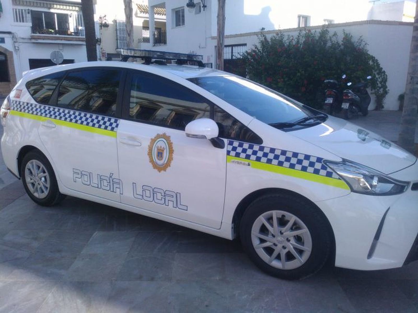 El nuevo vehículo adquirido por el Ayuntamiento para la Policía Local.