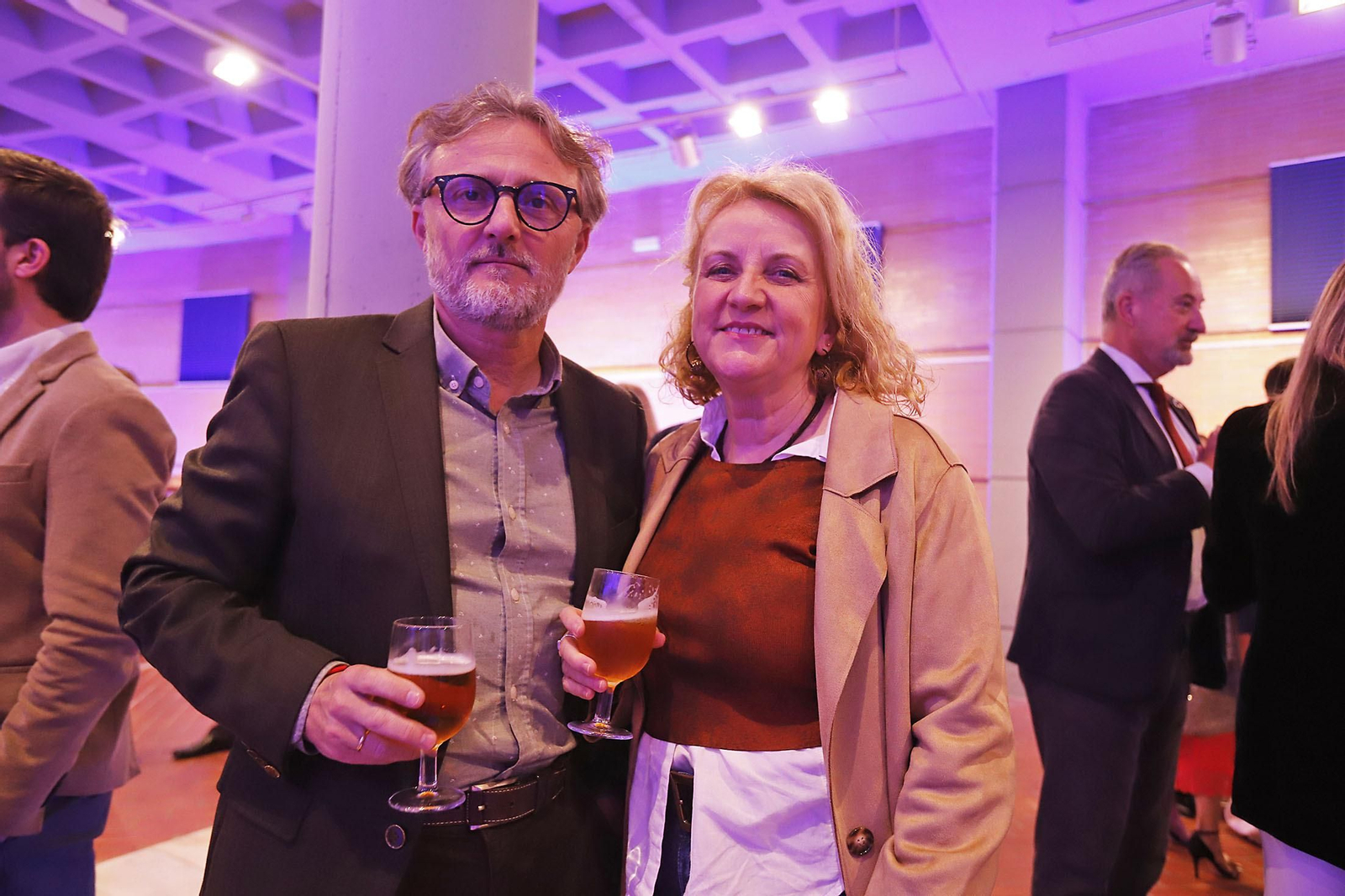 Imágenes de la recepción a los invitados a la gala del 40 aniversario de Huelva Información