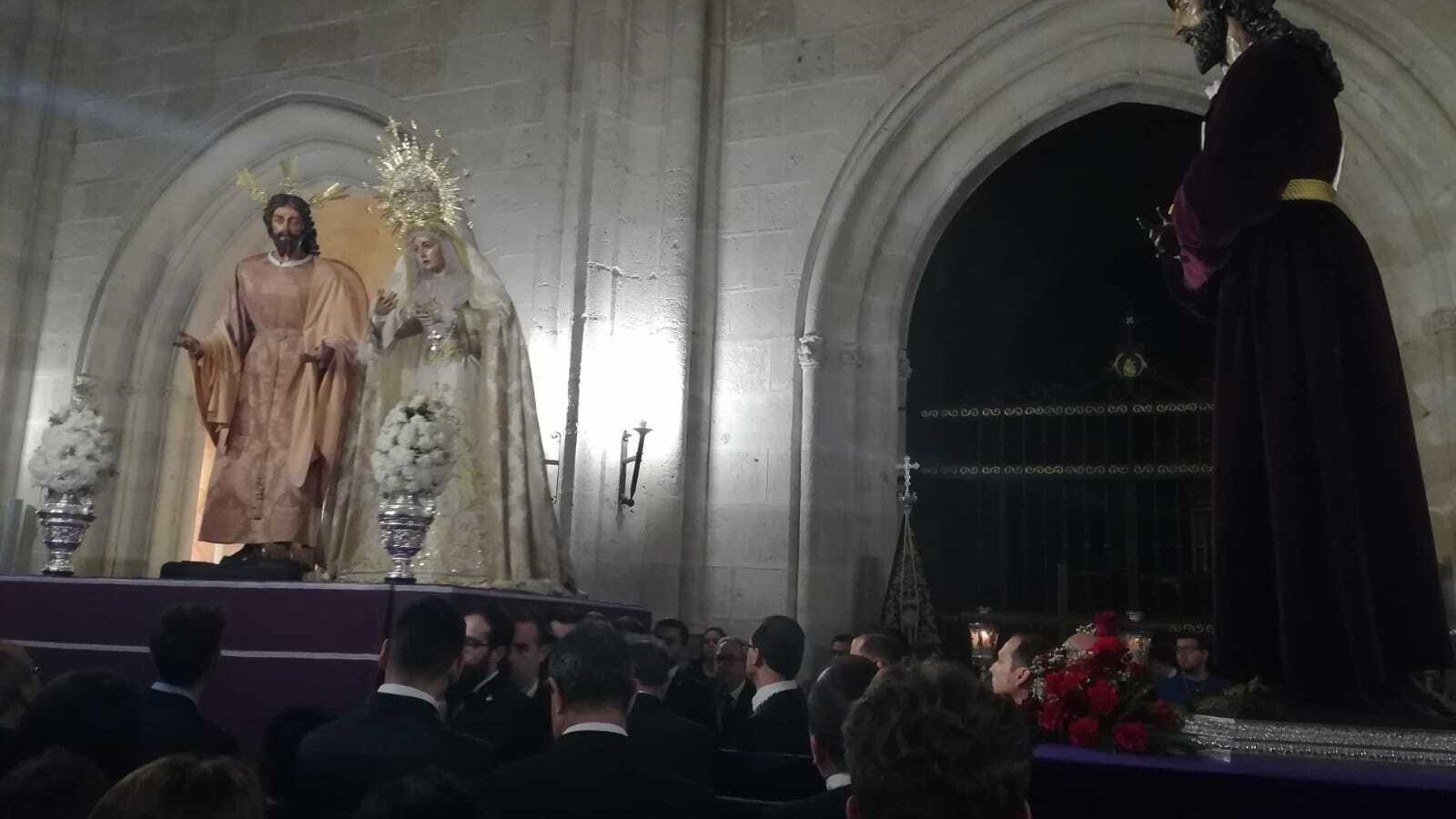 Jesús en su Prendimiento, Nuestra Señora de la Merced y Jesús Cautivo de Medinaceli, al llegar a la Catedral.