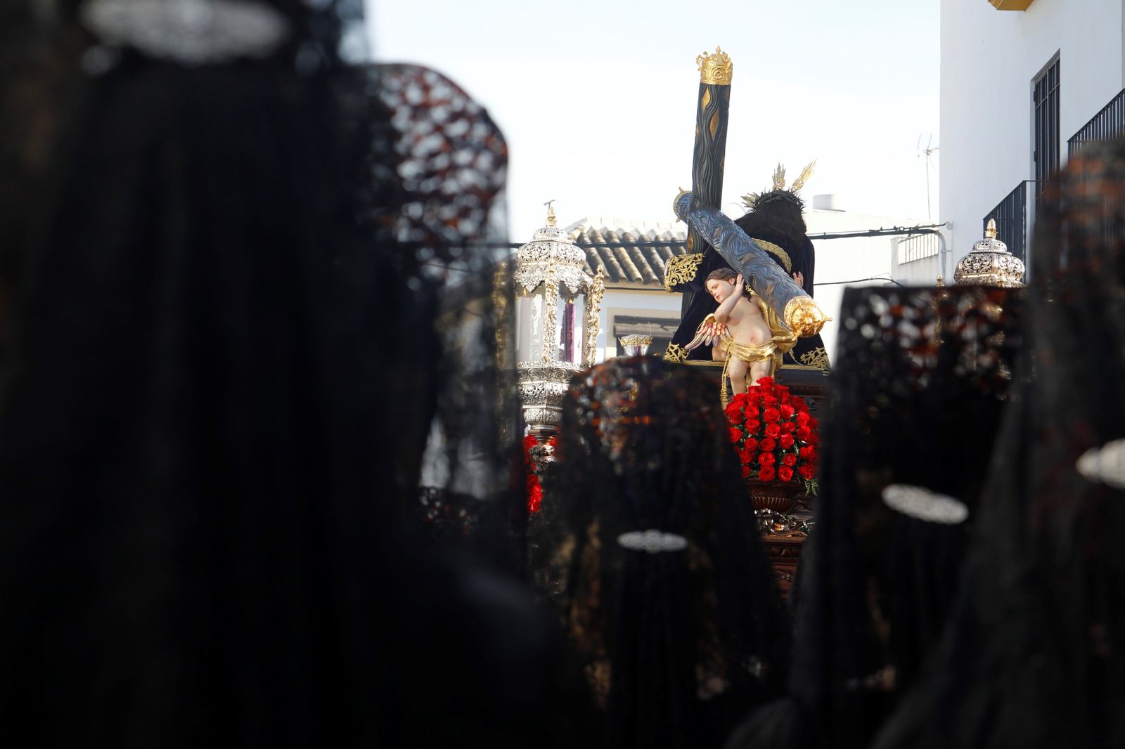 Jueves Santo en Córdoba: la procesión del Caído, en imágenes