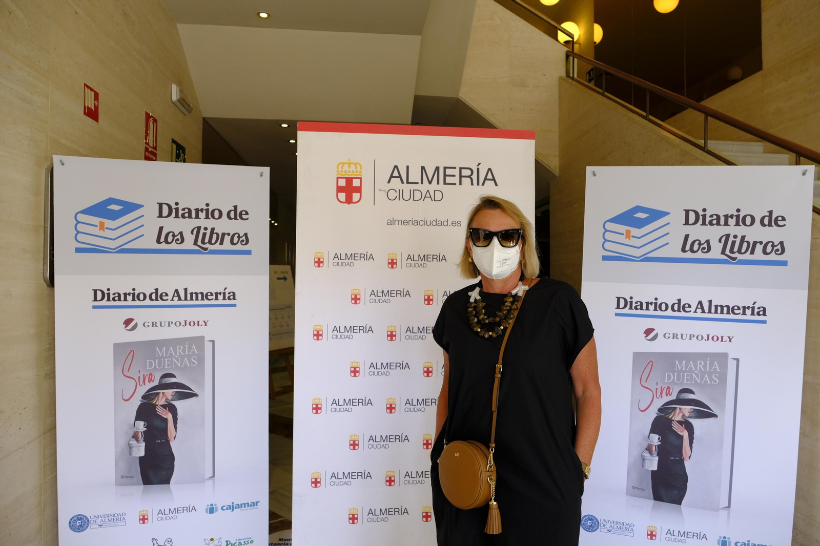 Fotogalería del Diario de los Libros, con María Dueñas. Almería