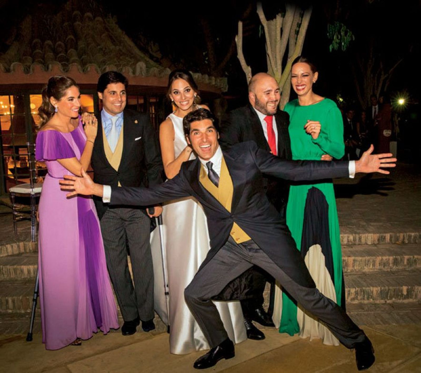 Kiko e Irene junto a los hermanos del DJ, Fran y Cayetano y sus parejas, Lourdes Montes y Eva González.