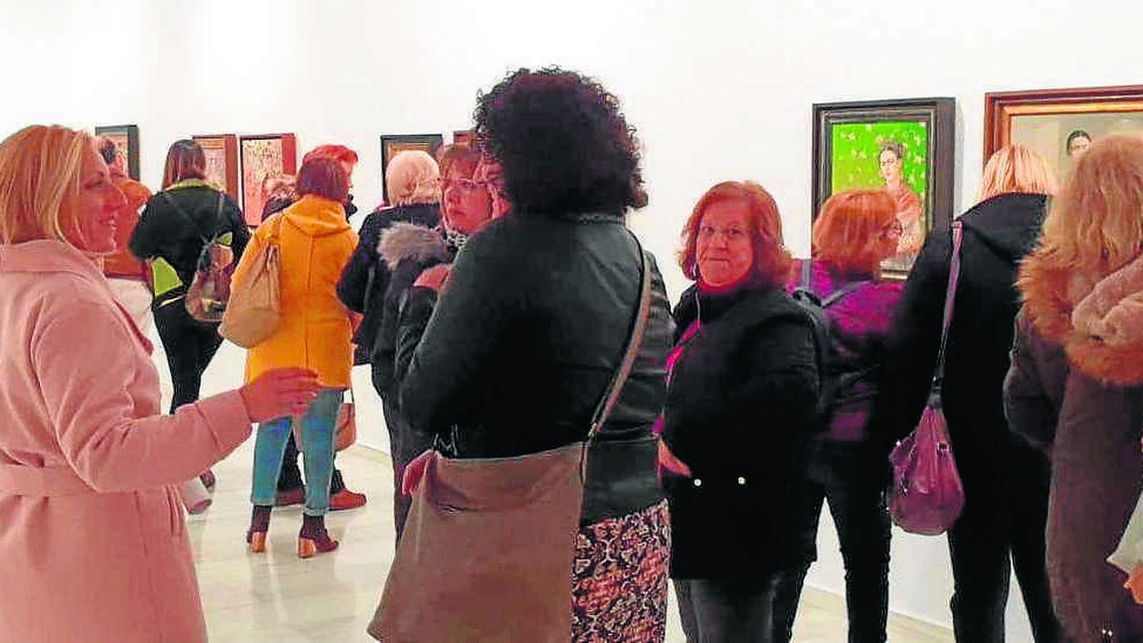 Integrantes de asociaciones locales de m-374(73756359)