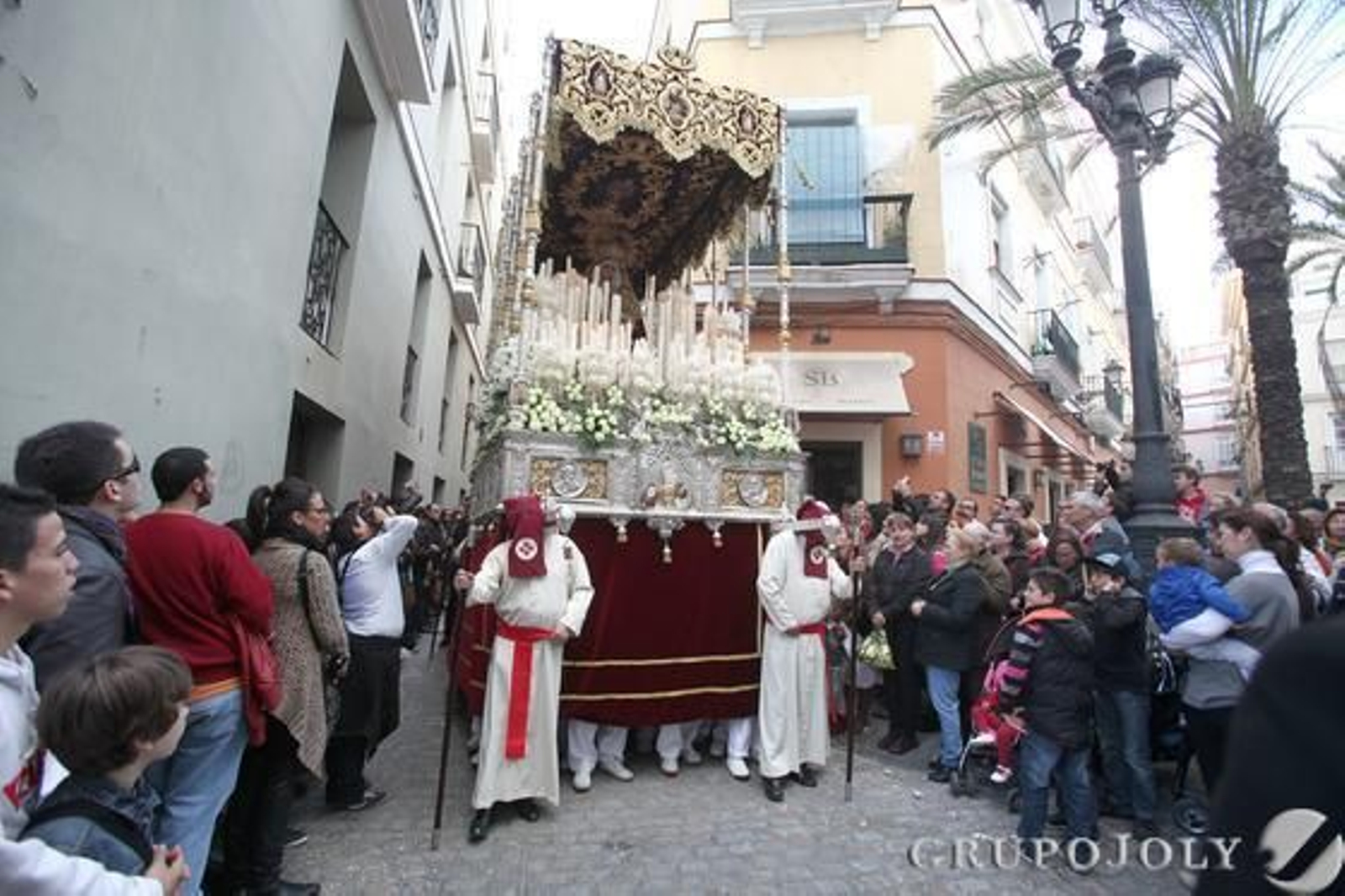 Venerable, Mercedaria y Lasaliana Cofradía de Penitencia de Nuestro Padre Jesús de la Sentencia y Nuestra Señora del Buen Fin. 

Foto: Jesus Marin