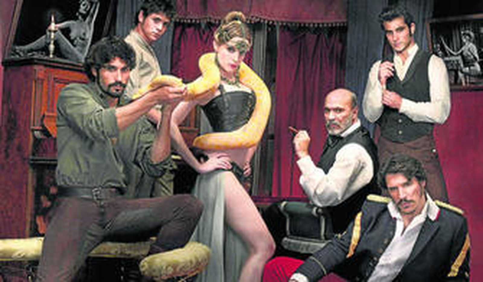 Carolina Bang, a lo Salma Hayek, en el centro, y Sergio Peris, abajo a la derecha, los dos nuevos protagonistas.