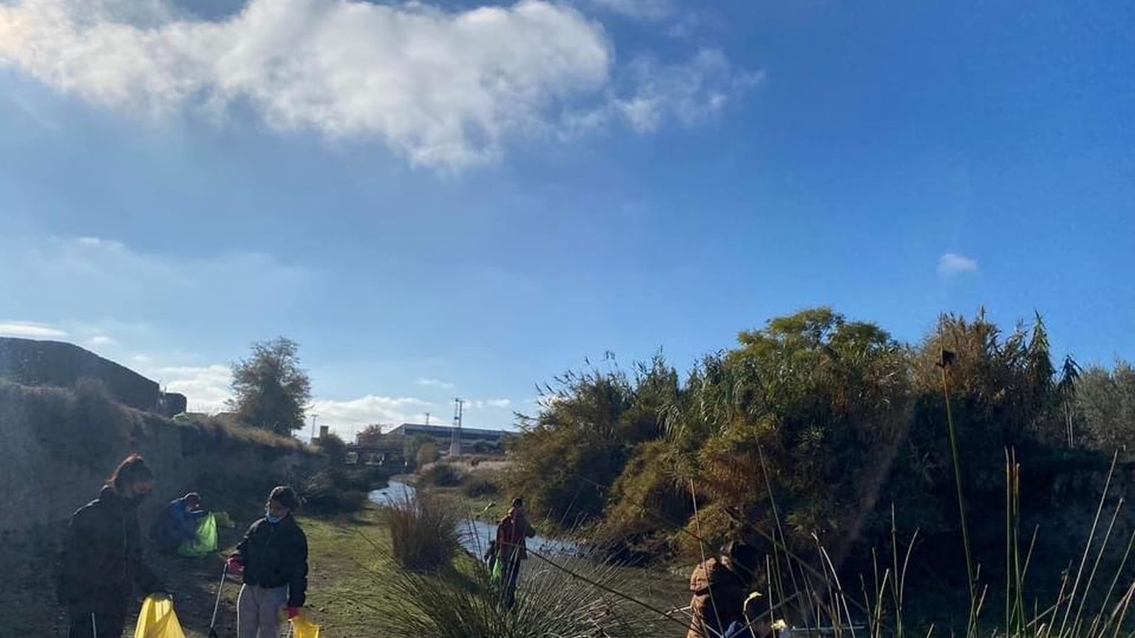 Vecinos de la Vega organizan un 'ecoencuentro' para limpiar el cauce del río Dílar