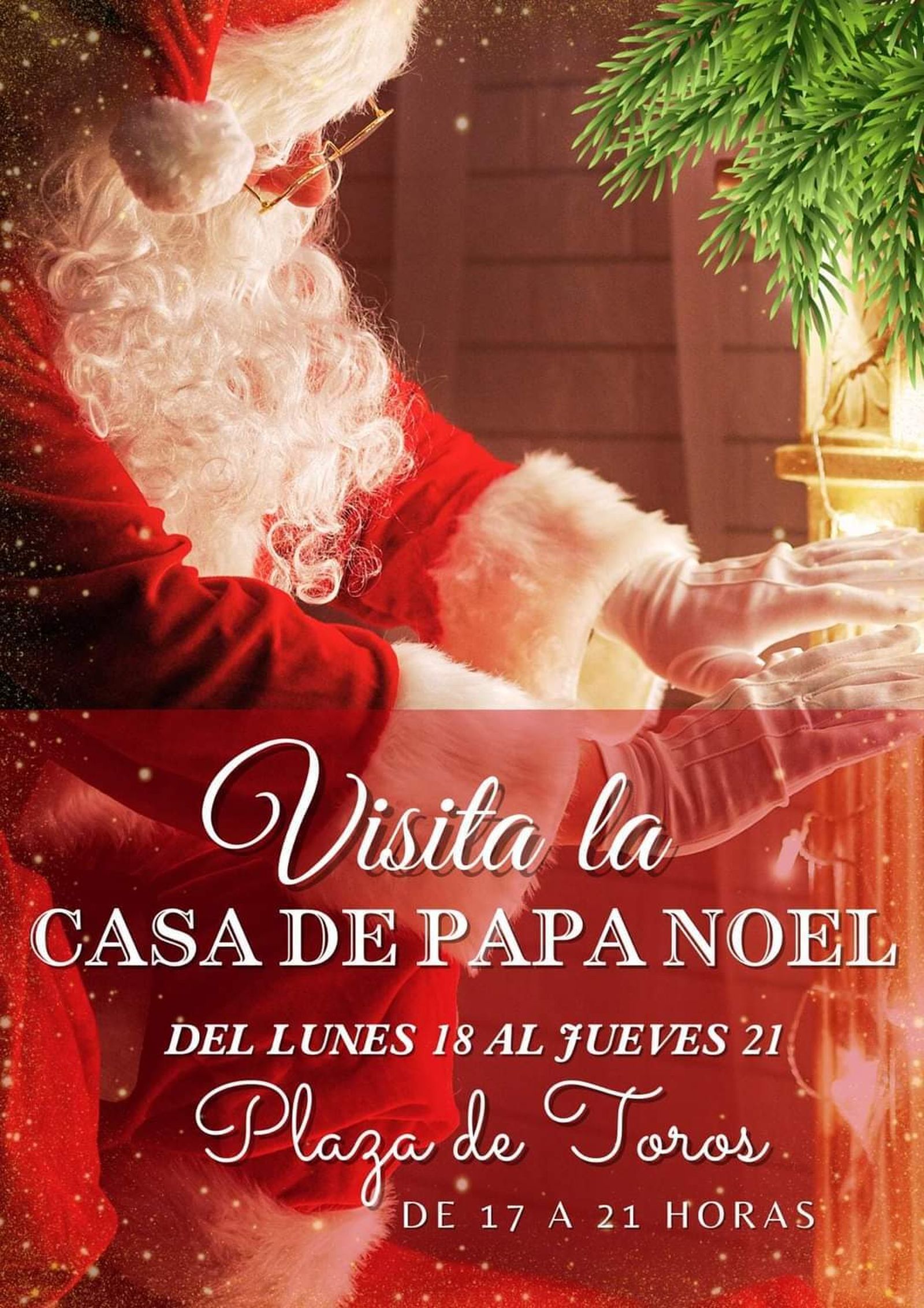 Papá Noel abre su Casa a los más pequeños en el pasillo de la Plaza de Toros.