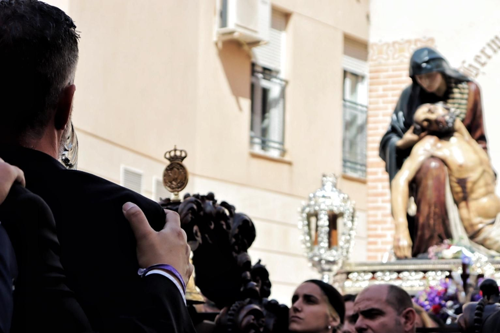 Los traslados de la Sangre y la Piedad de la Semana Santa de Málaga 2025, en imágenes