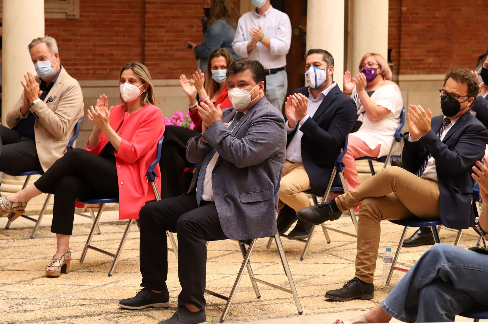 Imágenes de la entrega del Premio Marismas a Juana Carrillo y a Gabriela de la Fuente en su XIX edición