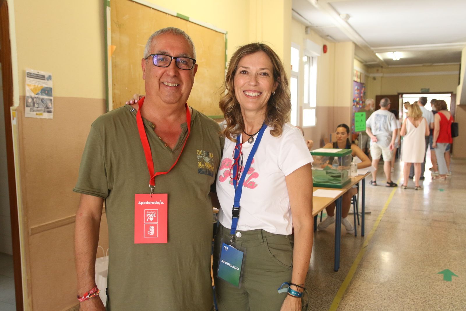 Imágenes de la votaciones en Almería al parlamento andaluz