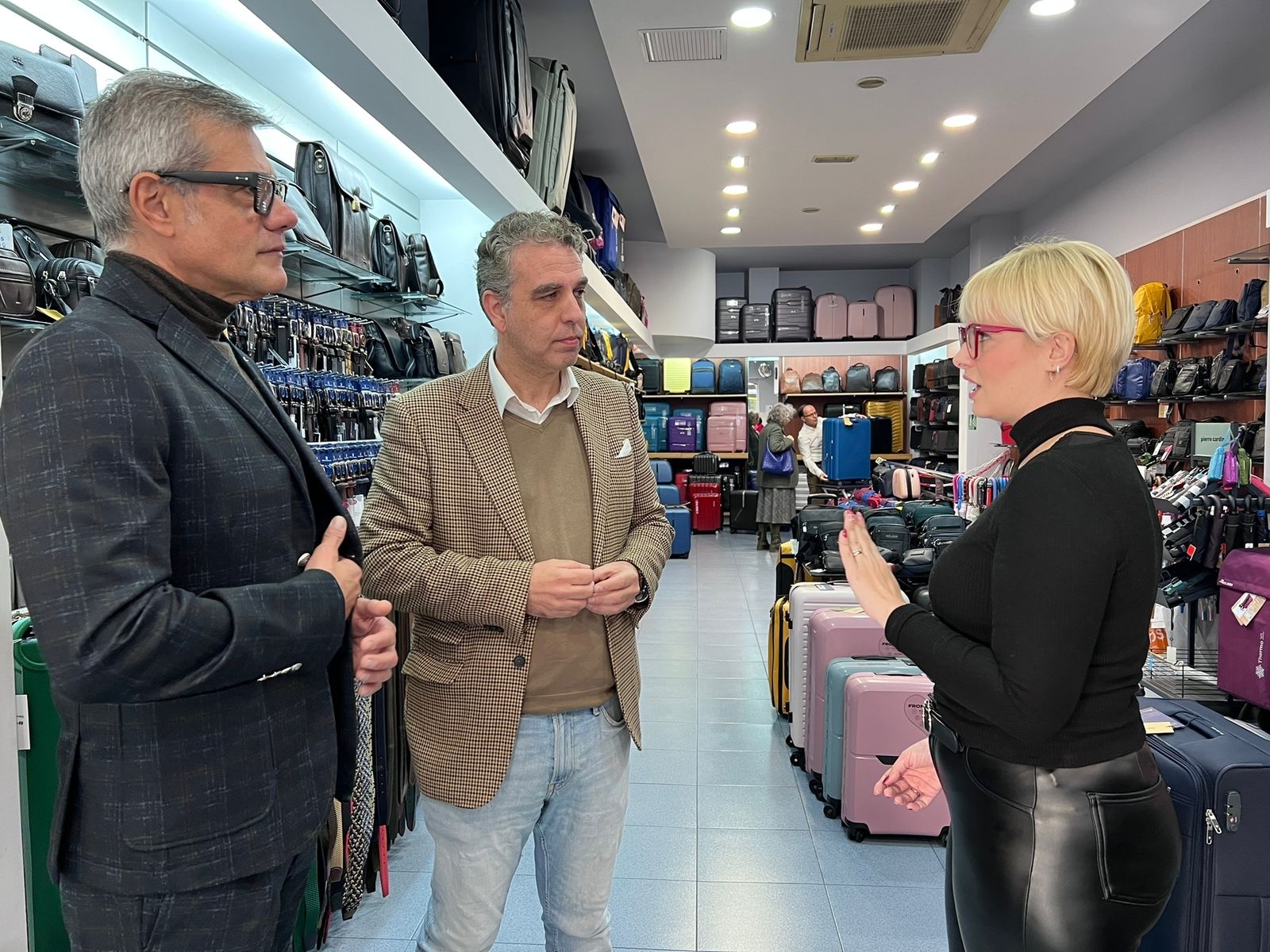 Visita a los diferentes comercios del centro de Almería.