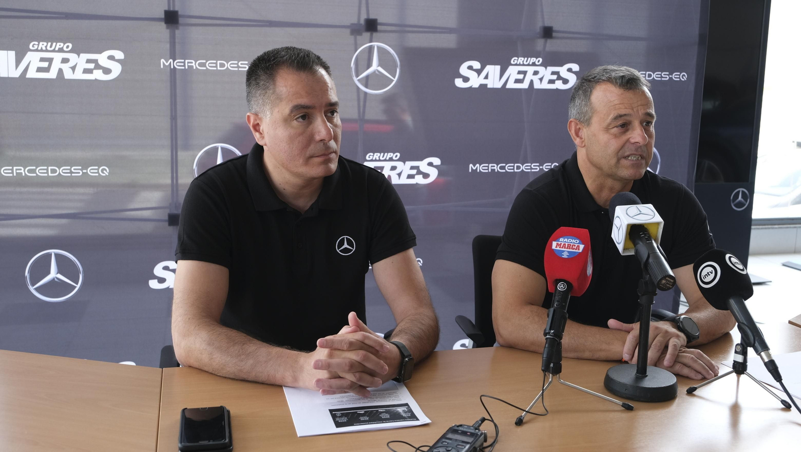 Imágenes de la presentación del Mercedes EQE en el concesionario Saveres, de Huércal de Almería