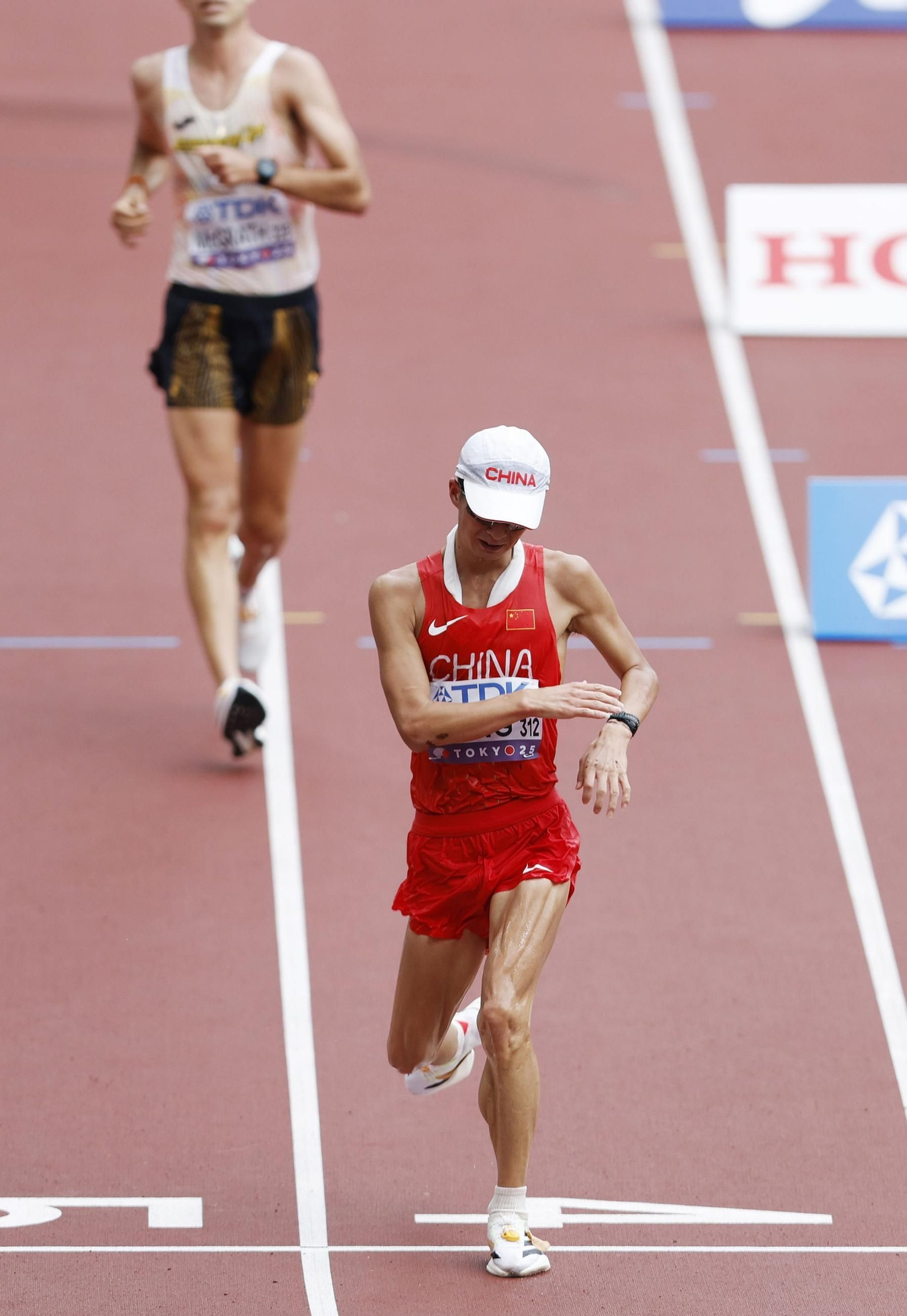 Las mejores fotos del nuevo oro mundial de María Pérez