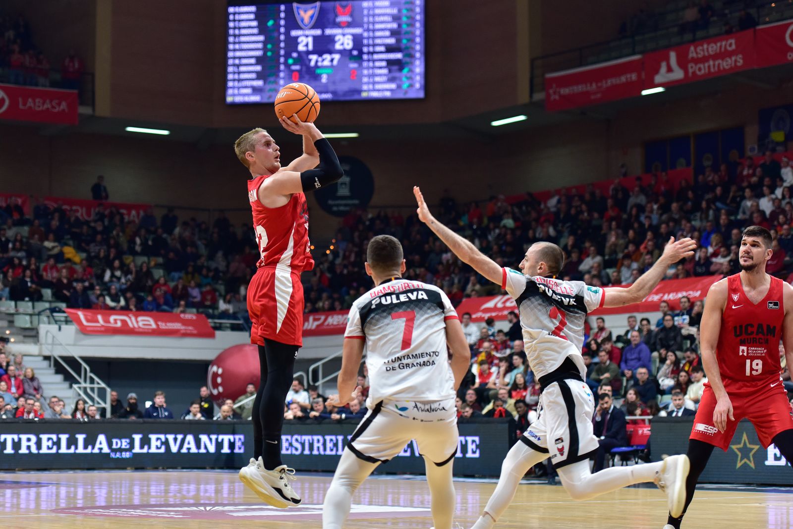 Las mejores imágenes del UCAM Murcia-Covirán Granada