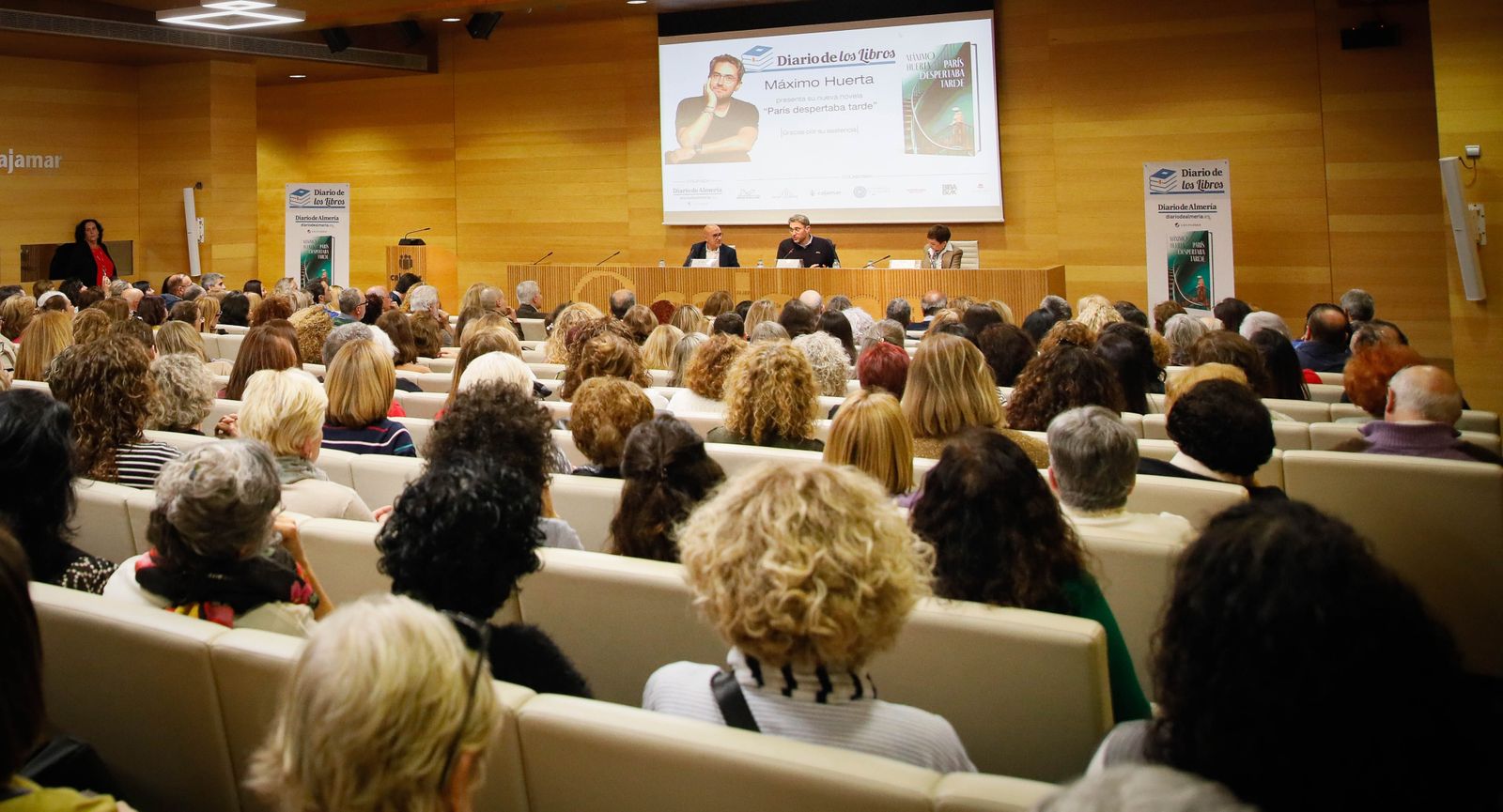 ¿Has estado en la presentación del libro de Máximo Huerta? Entra en la galería y buscate