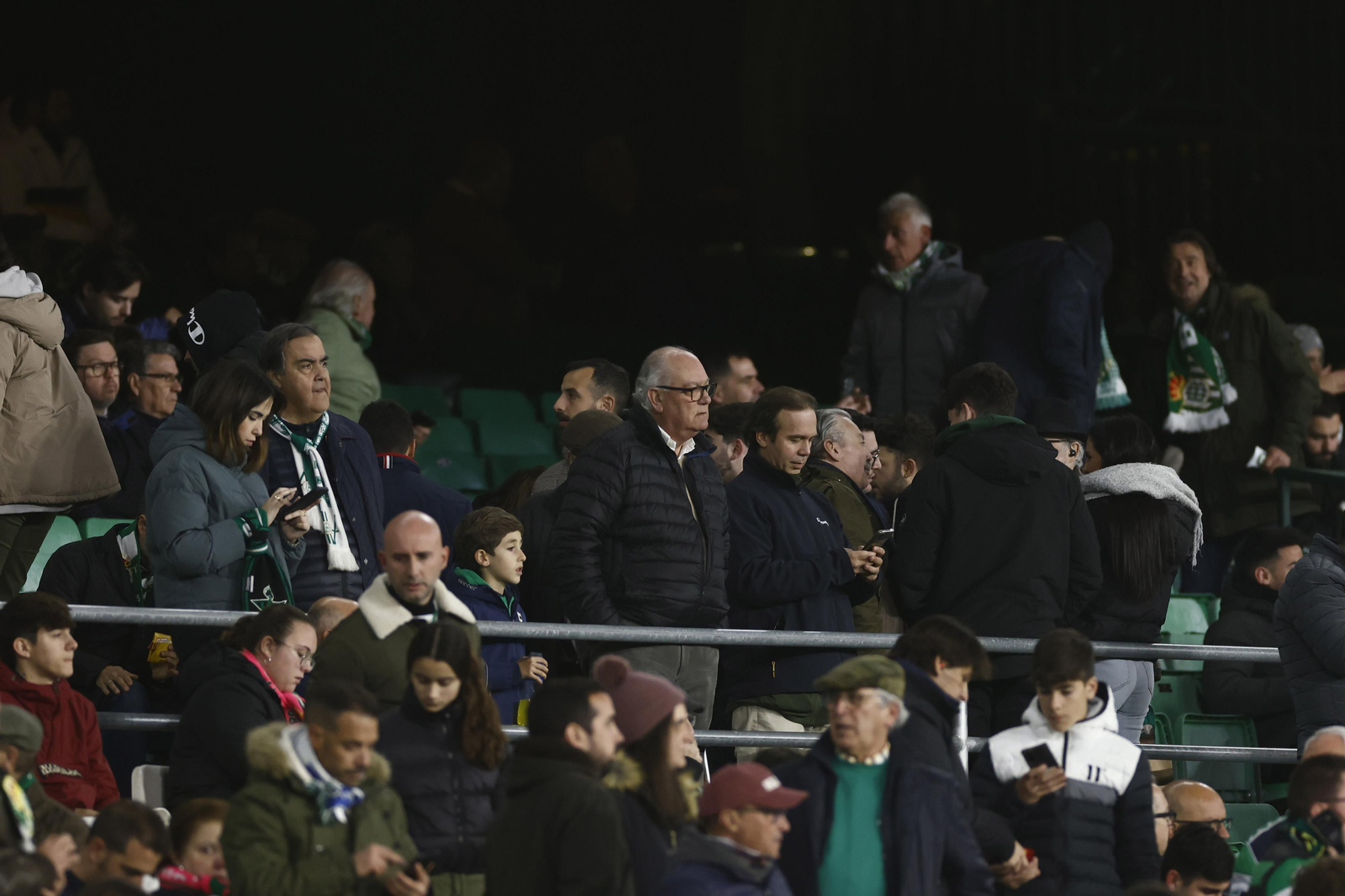Búscate en las fotos del Betis-Osasuna