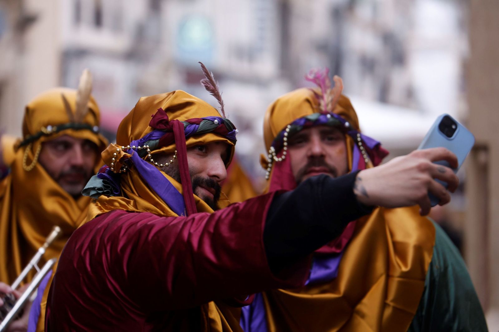 El Cartero Real llena de ilusión el Centro de Córdoba, en imágenes