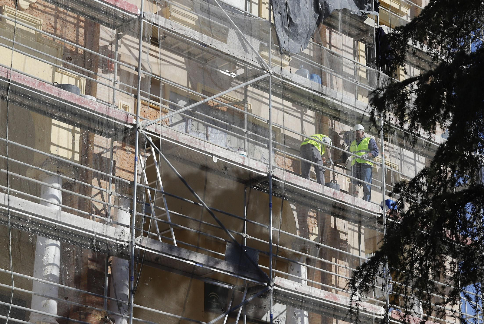 Imágenes de la visita a las obras del Instituto Rábida