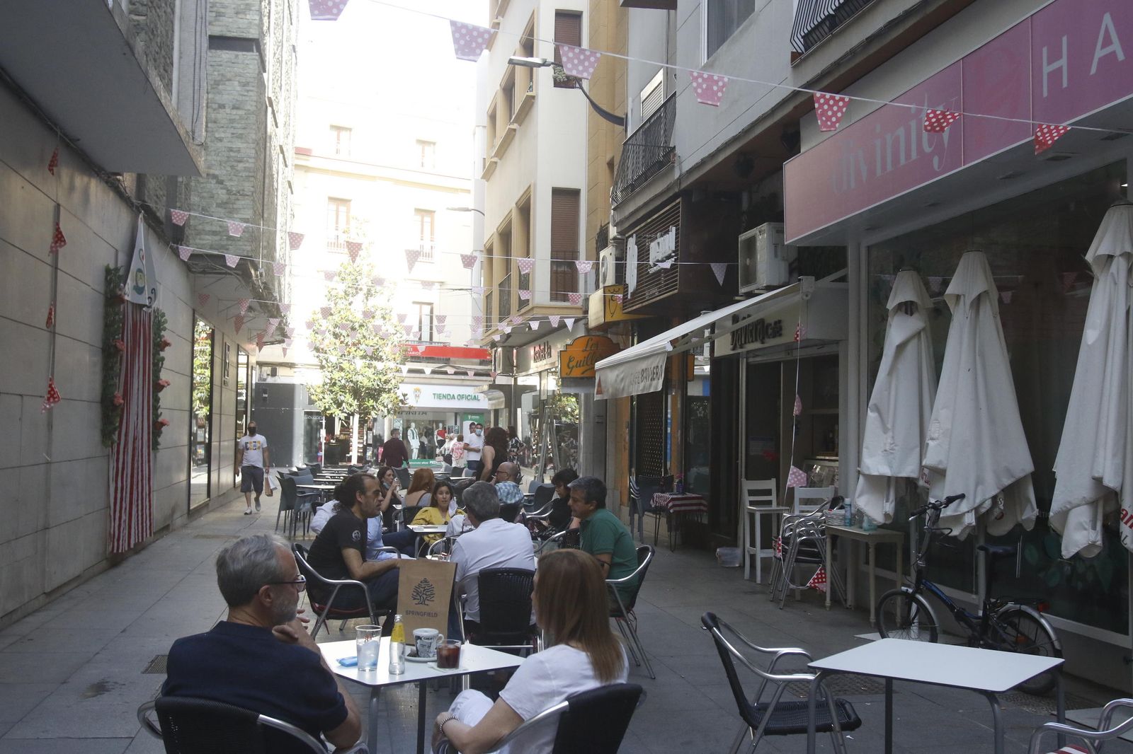 El decorado y el ambiente de Feria en el Centro de Córdoba y la Judería, en fotografías