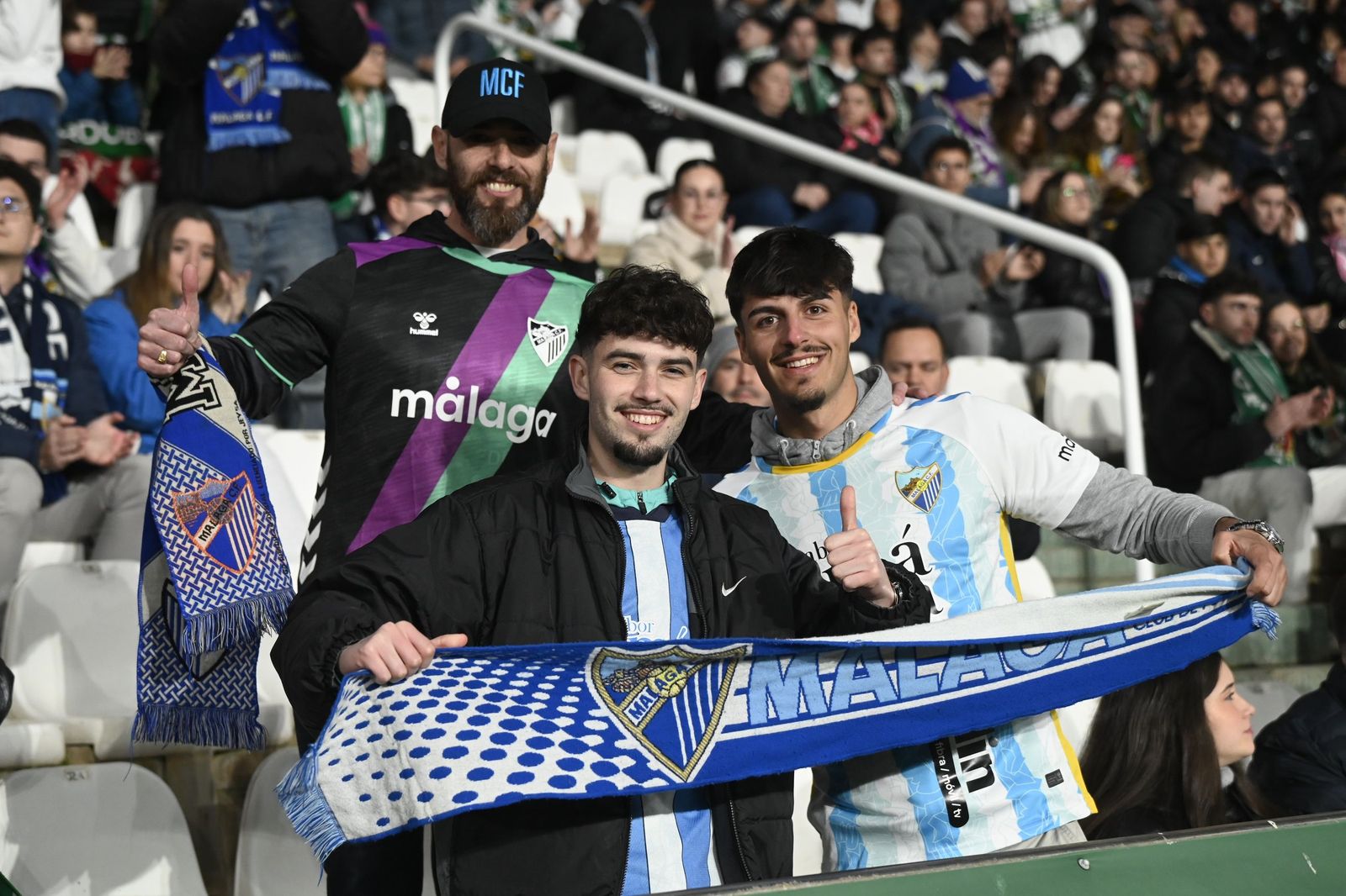 Las fotos del espectacular ambiente en El Arcángel en el derbi andaluz entre Córdoba CF y Málaga