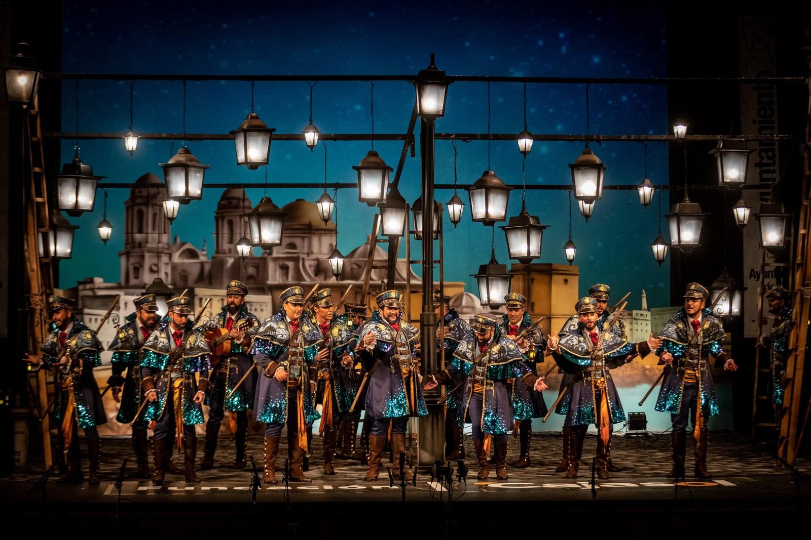 'La luz de Cádiz' comparsa de Kike Remolino cerro la séptima función del COAC 2019