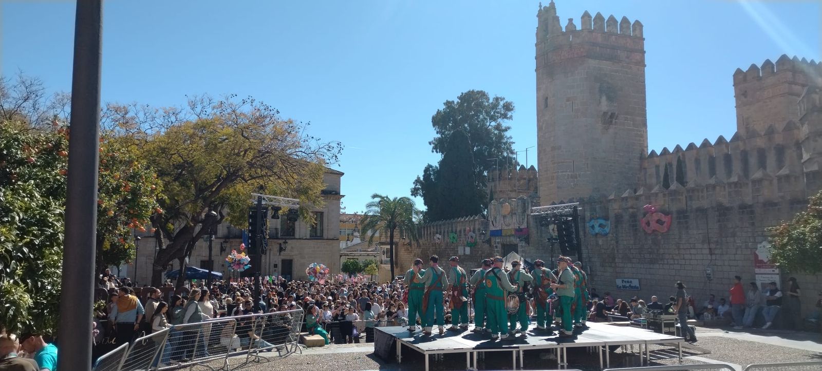 Aspecto de la Plaza del Castillo este domingo, durabte la Gran Gañotá.