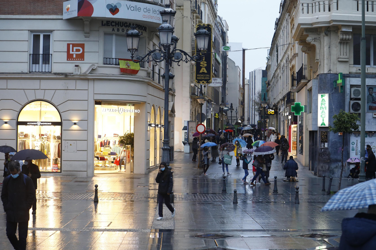 Fotografías: Tarde de bares y compras dos meses después en Córdoba