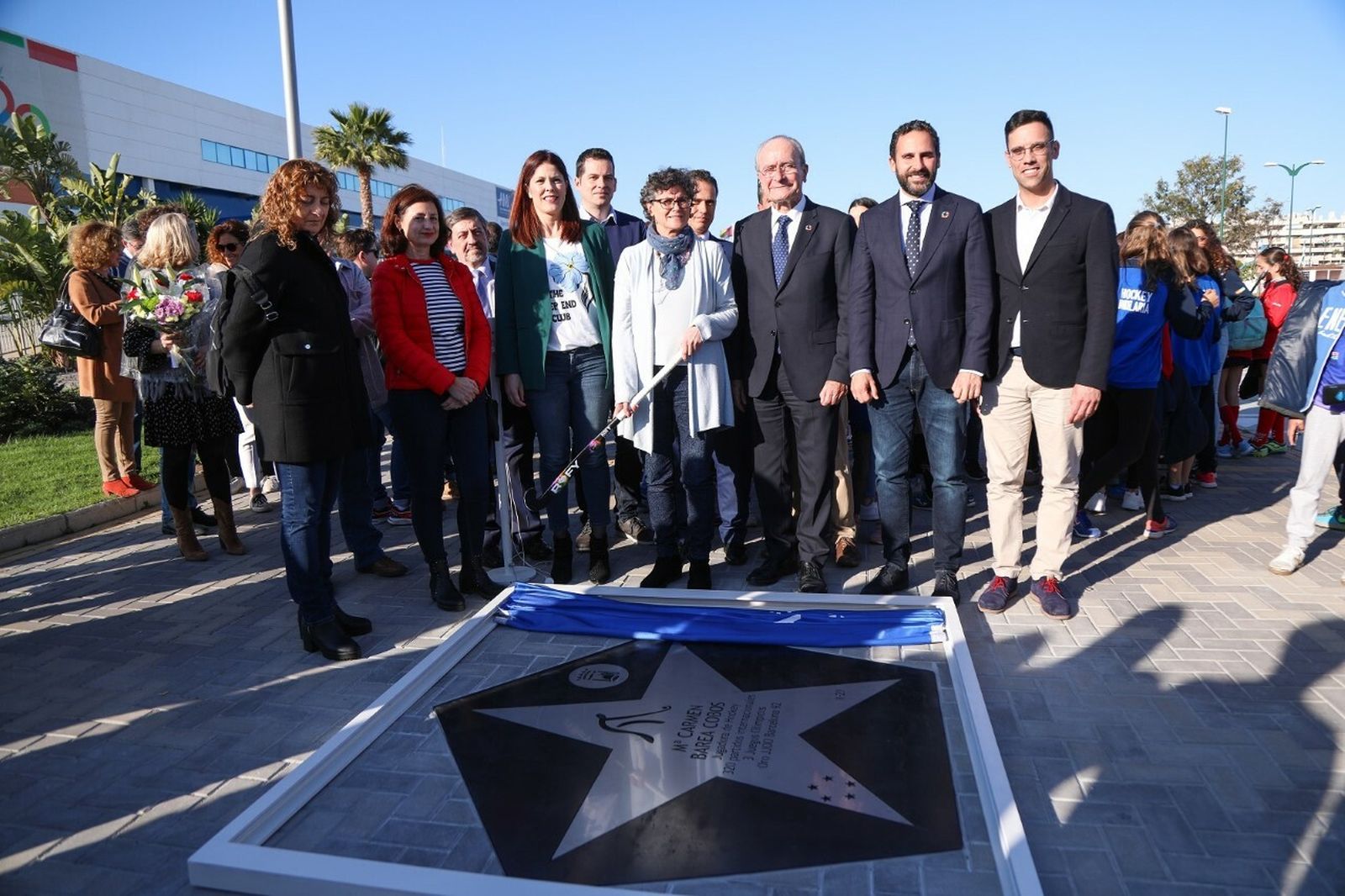 Mari Carmen Barea, con su estrella y las personalidades.