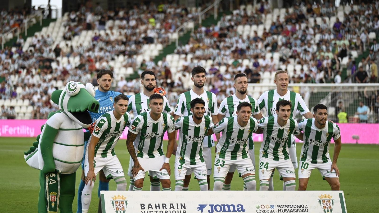 Las mejores fotos del ambiente en El Arcángel para el Córdoba CF - Albacete