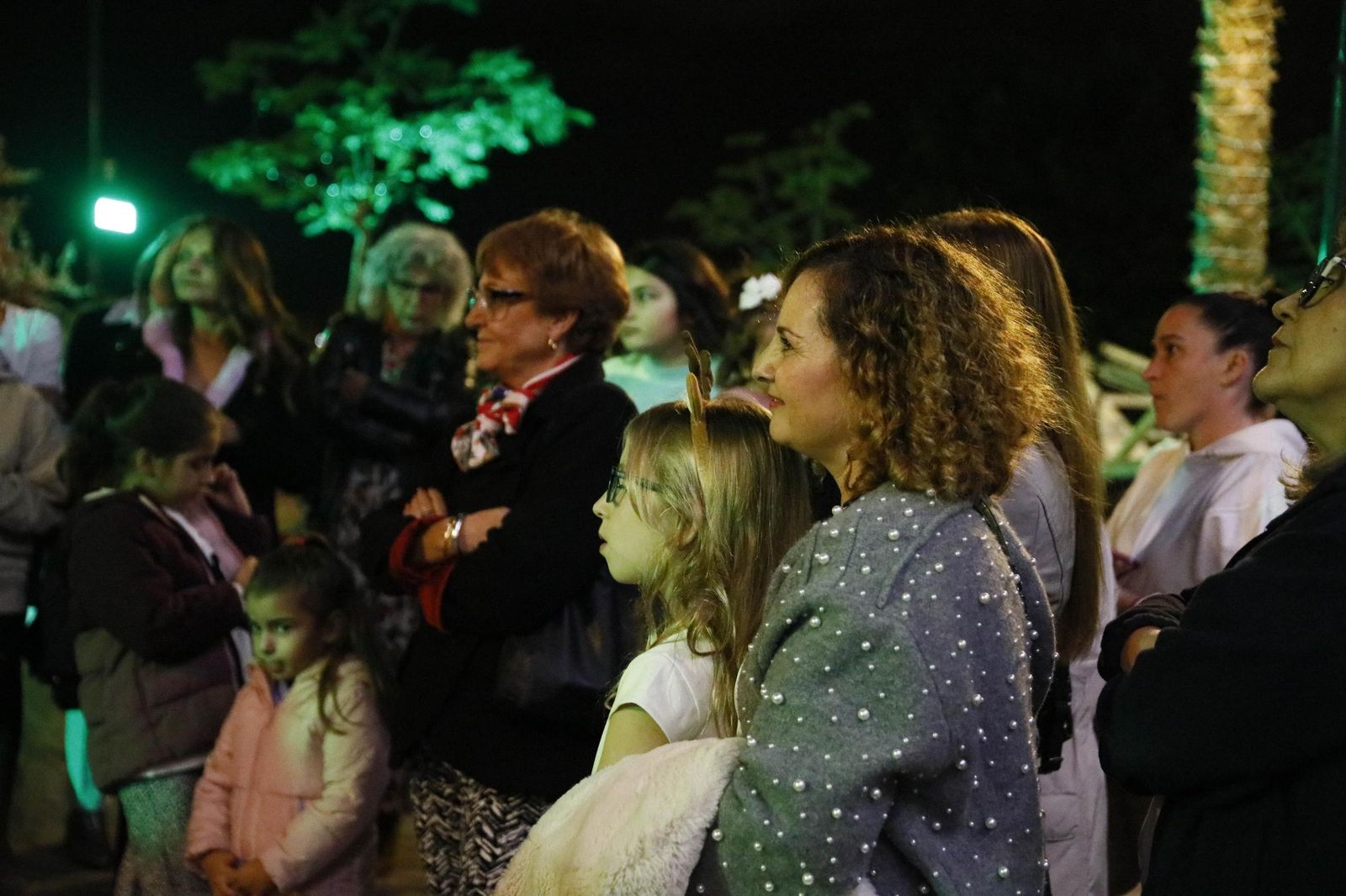 Las imágenes del encendido de la iluminación navideña en el Hospital Torrecárdenas de Almería