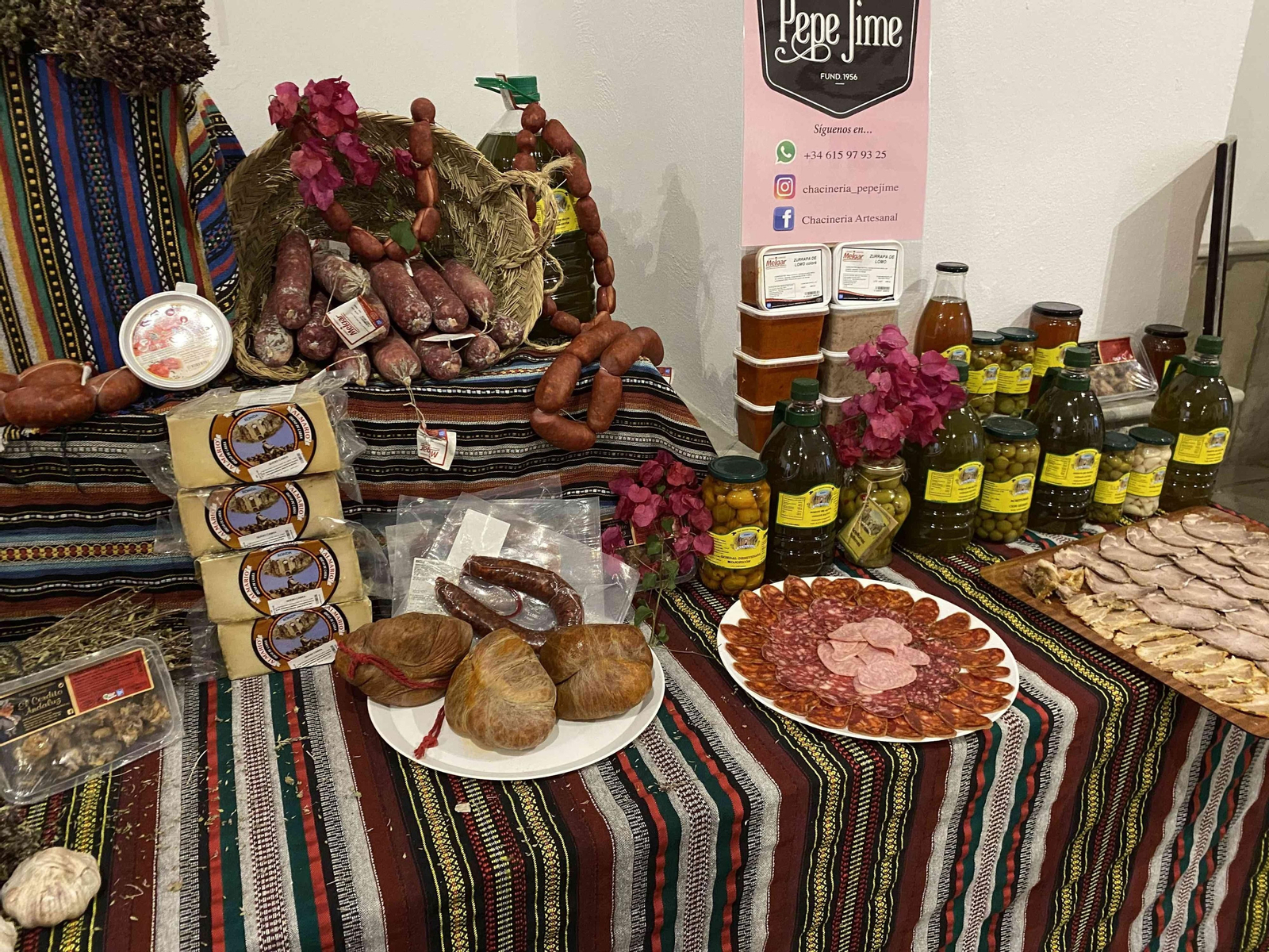 Productos que se podrán comprar en el mercado de ibéricos.