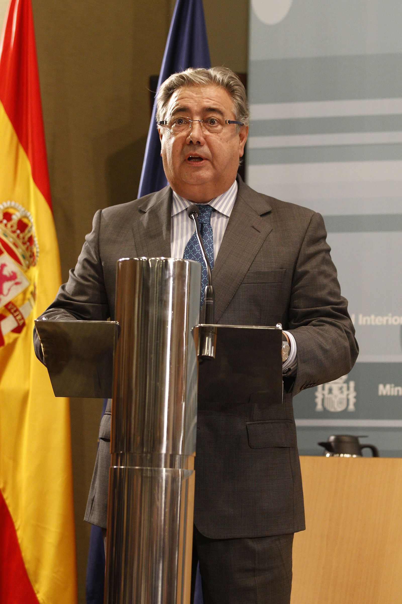 Los miembros del gabinete de Zoido juran sus cargos