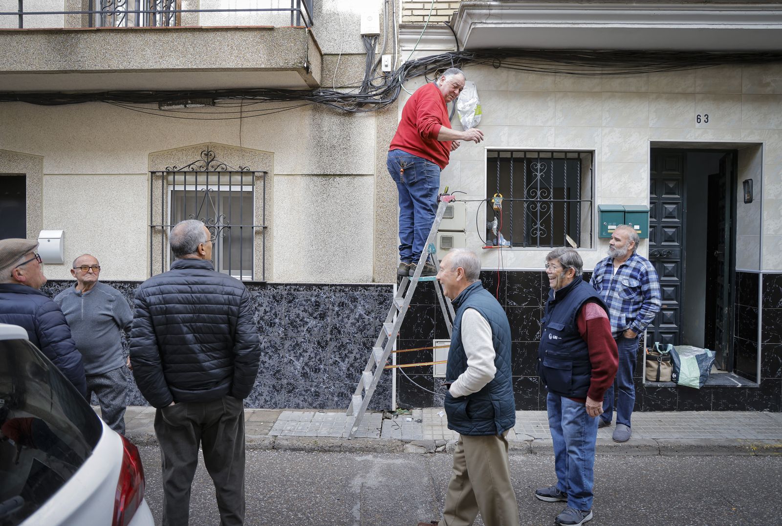 Vecinos de Palmete protestan por el corte continuado de la luz, todas las fotos