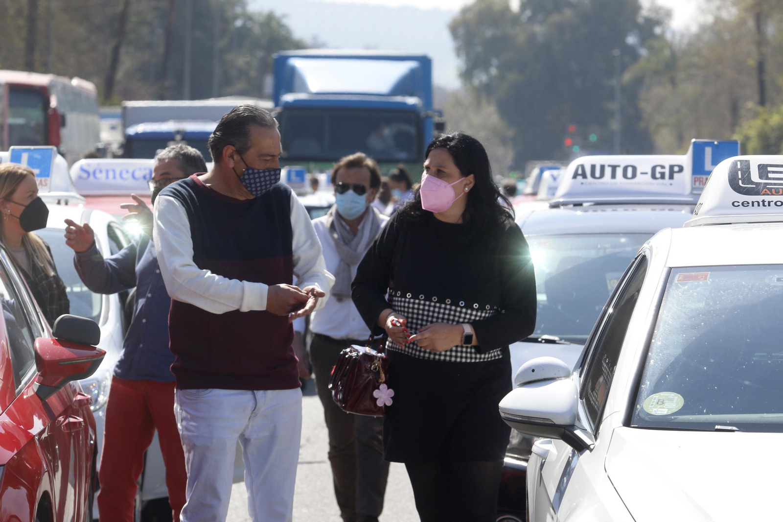 Así ha sido la protesta de las autoescuelas de Córdoba por la implantación del sistema CAPA Así ha sido la protesta de las autoescuelas de Córdoba por la implantación del sistema CAPA