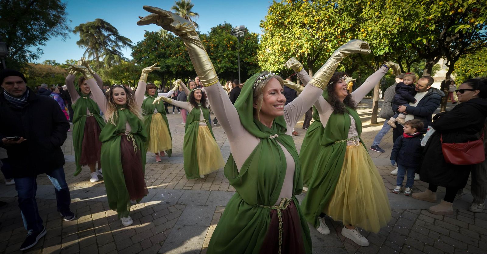 Imágenes del pasacalles Cascanueces en Jerez