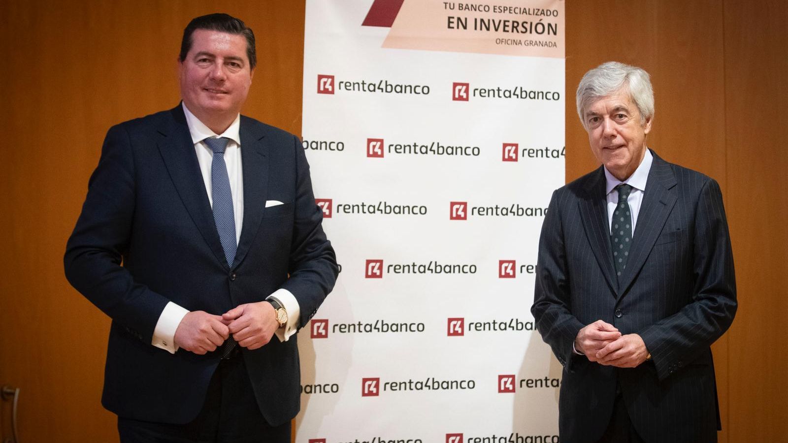 Carlos Bocanegra, director de Renta 4 Banco en Granada y Juan Carlos Ureta, presidente ejecutivo de Renta 4 Banco.