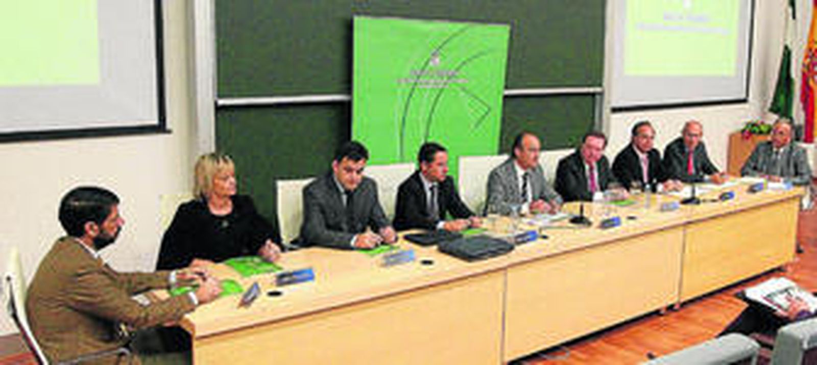 J. Talabarte (Caja Rural del Sur), C. Rodríguez (Cajasol), A. Hernández (Cajamar), E. Martínez (Tecnova), Soler, E. Sánchez (Adesva), F. Moreno (Unicaja), J. Alarcón (Santander) y J. Rivas (C. Rural de Granada).