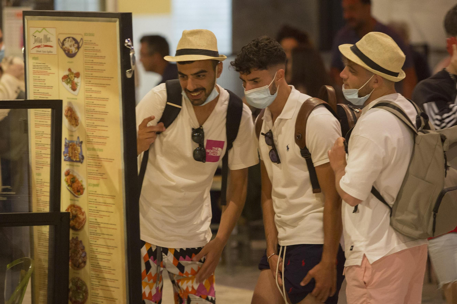 Fotos del adiós de Málaga al estado de alarma por el Covid