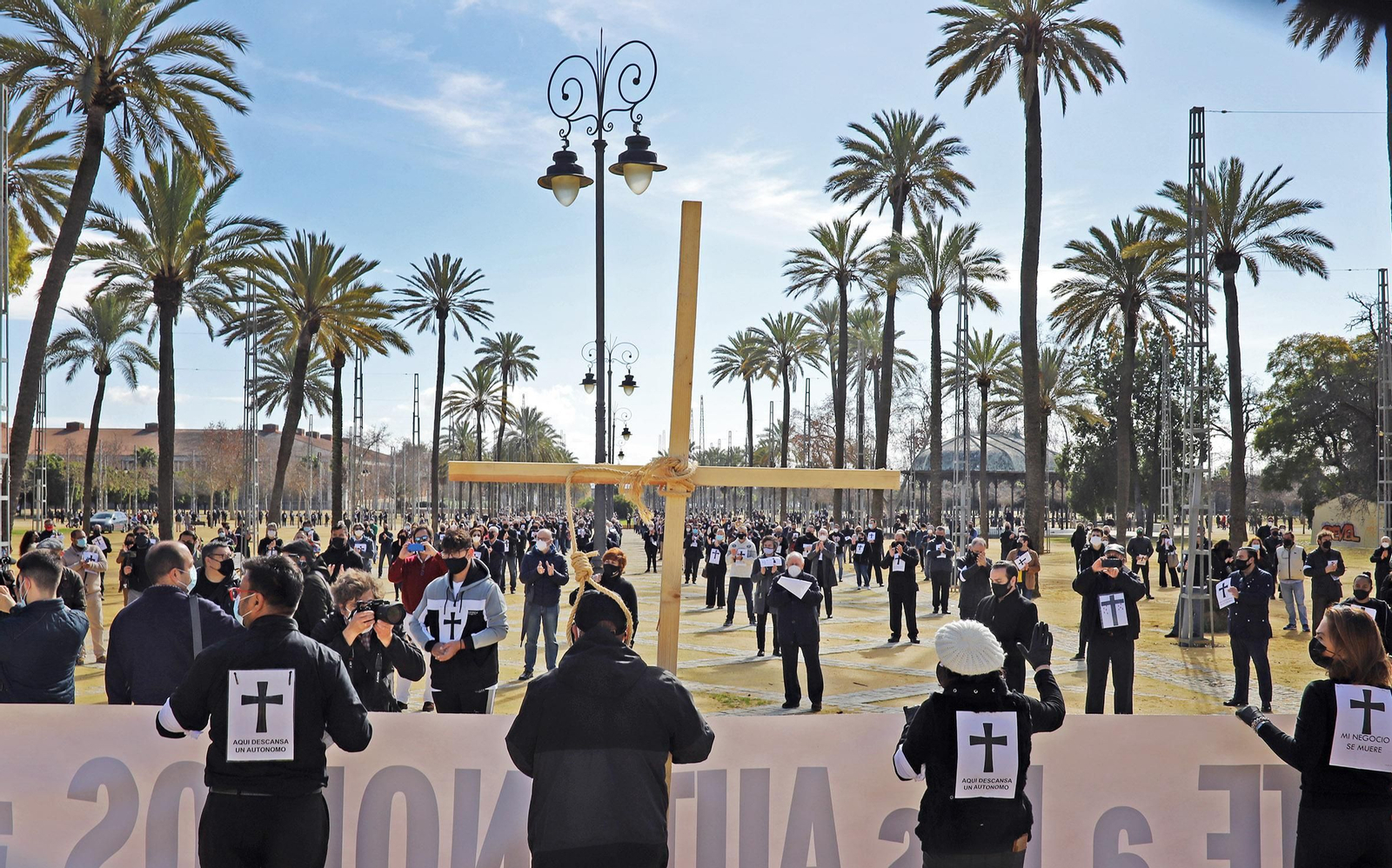 Contentración de los autónomos en el González Hontoria.