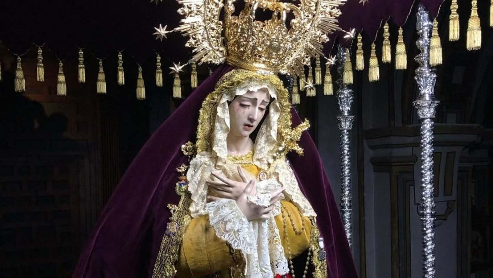 Fotogalería ‘Granada bajo palio’ 2025: María Santísima de los Remedios