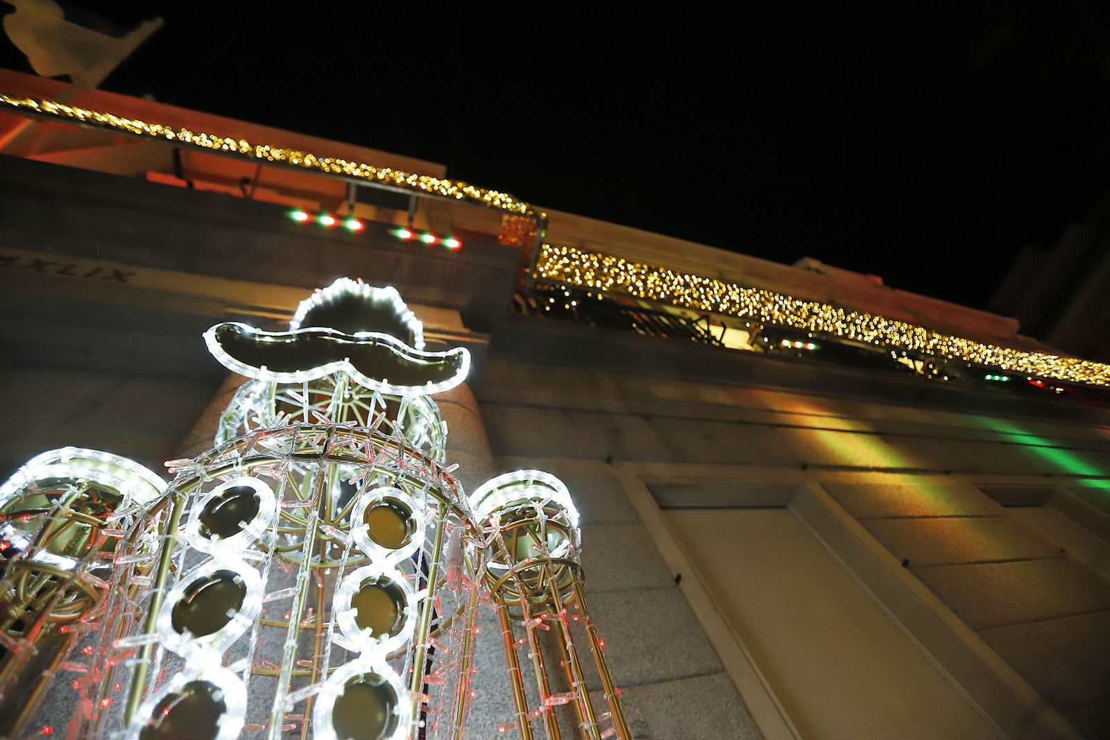 Imágenes del alumbrado navideño en las calles de Huelva