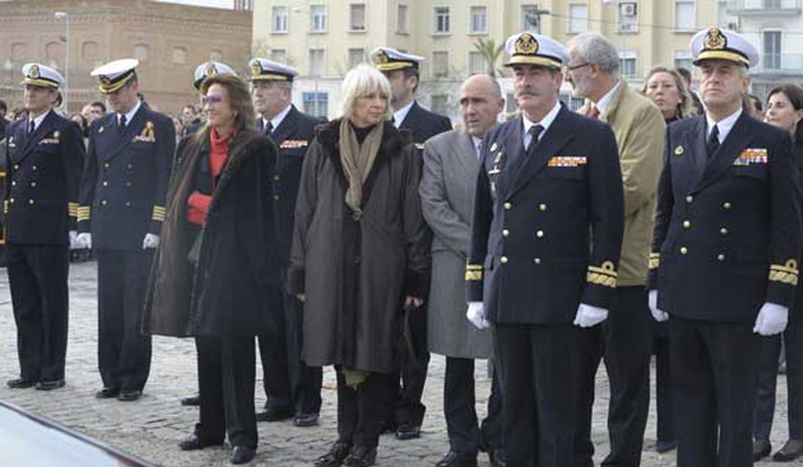Autoridades civiles y militares dicen adiós al buque escuela que parte hacia Las Palmas en el inicio de su LXXXI crucero de instrucción

Foto: Joaquin Hernandez Kiki
